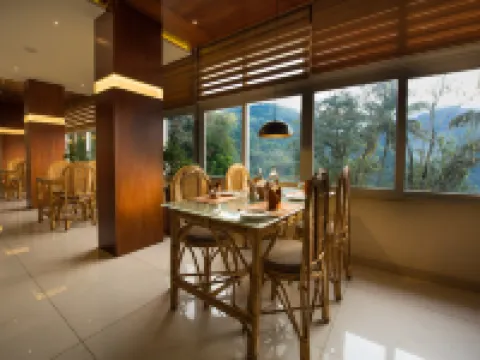 Trivers Resort Munnar ムンナルのホテル
