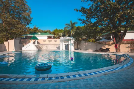 Tuskers Hill by Poppys Anaikatti Отели в г. Аландерай