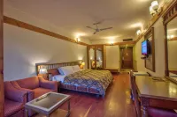 بيكاديلي هوتل مانالي