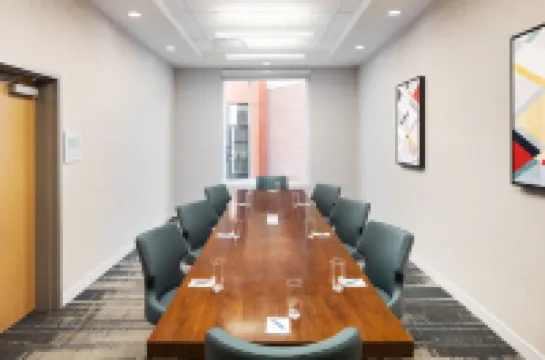 โรงแรม Four Points โดย Sheraton Penticton ที่ศูนย์การประชุม