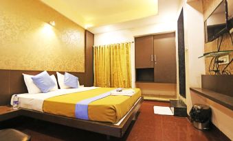 Hotel City Crown, Kolhapur