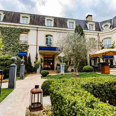 Hostellerie Cèdre & Spa - Beaune Hotel Exterior