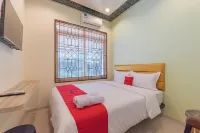RedDoorz Plus Near Rsud Gunung Jati Cirebon