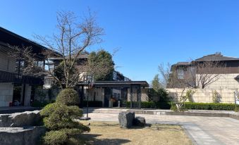 Dongguashu Apartment (Xingxian Road)