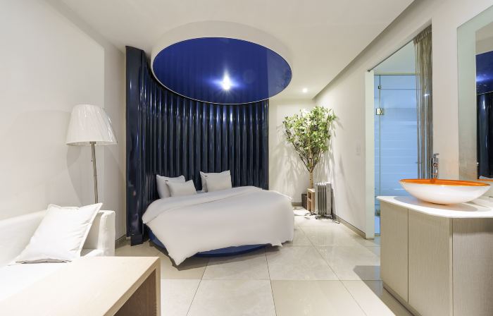 Infinity Hotel