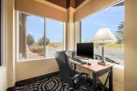 Comfort Suites Delavan - Lake Geneva Area Hotels in Delavan