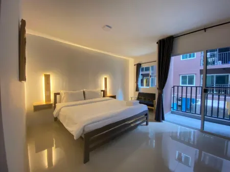 Lim Apartment ลิ้มอพาร์ทเมนท์ Отели рядом с достопримечательностью «Wat Niwet Thammaprawat»