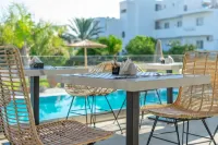 Kouros Home Hotel