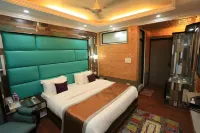 Milad Hotel Hotels in Raj Bagh