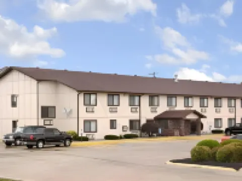 Super 8 by Wyndham Danville Hotels in Vermilion County