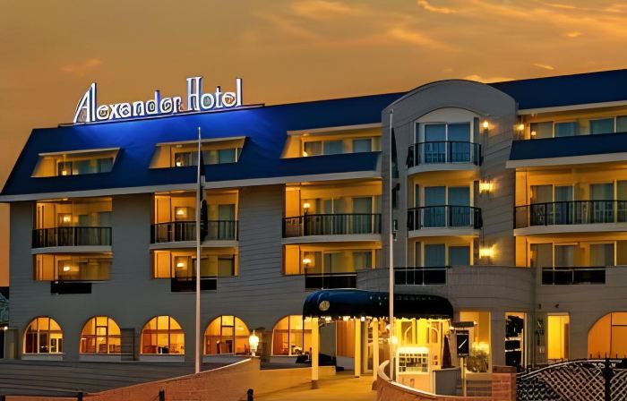 Alexander Hotel