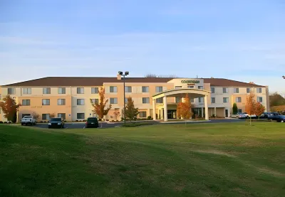 Courtyard Danville Hotels near Ballad Brewing