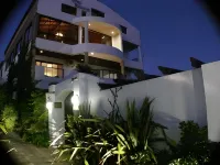 Misty Waves Boutique Hotel โรงแรมในเฮอร์มานุส