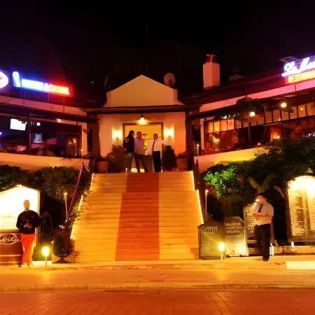 Hisar Holiday Club