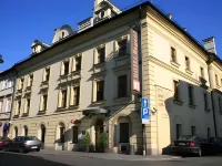 Hotel Regent Các khách sạn gần Đền thờ Remuh