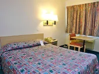 National 9 Motel Hotels in Felton