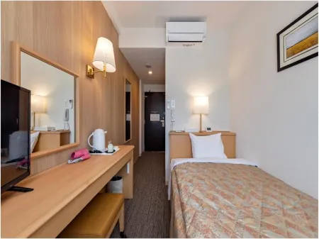 Hotel AZ Fukuoka Iizuka Ten Отели рядом со станцией JR Tento station