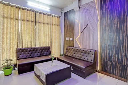 Shree Hotel Отели в г. Рендуа Палхэри