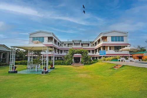 Sea Star Resort Hotel a Mandarmani