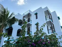 Pingouinvillas Hotels in Пуэнт Десни