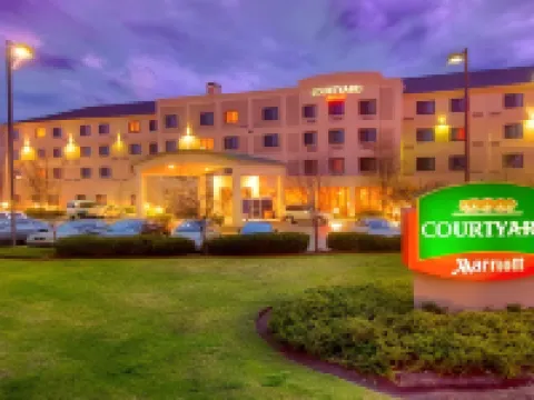 Courtyard Middletown Goshen Hotels in Wallkill