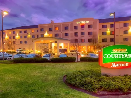 Courtyard Middletown Goshen Отели рядом с достопримечательностью «LEGOLAND New York Resort»