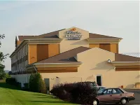 Holiday Inn Express & Suites Lawrence