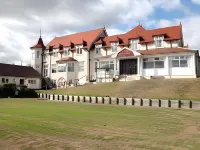 North Shore Hotel
