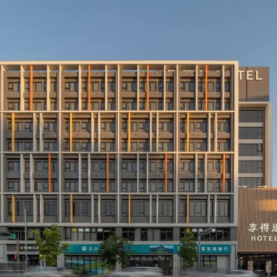 In Joy Hotel Hotels near Xitun District