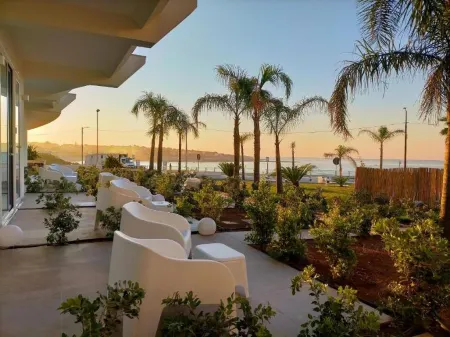 Jonium Hotel Отели в г. Пульсано