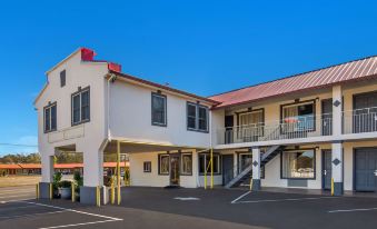 Econo Lodge Calhoun North Damascus