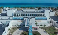 Gran Muthu Almirante Beach Hotel Hotels near Guardalavaca Beach