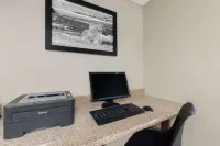 Super 8 by Wyndham Pierre SD Hotels in Pierre