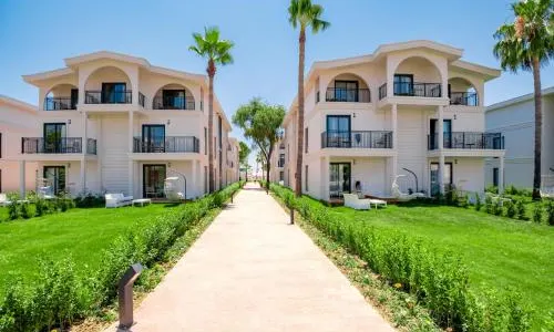 La Benata Beach Hotel