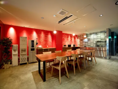 Hotel Zipang Отели рядом со станцией Suminoe-kōen Railway Station