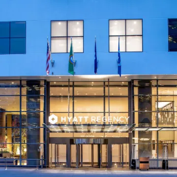 Hyatt Regency Seattle Hotels near Pike Place Fish Market