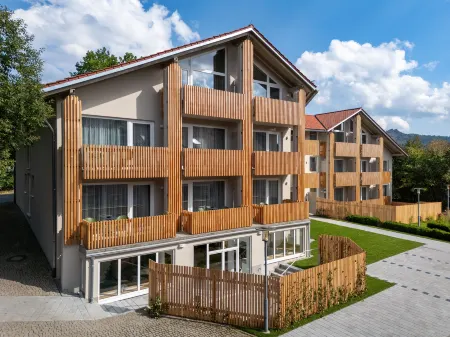 BERGlässig Hotel Bodenmais Отели в г. Бёбрах