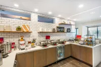 Best Western Plus Cotton Tree Inn - breakfast