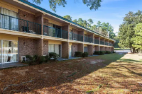 Super 8 by Wyndham Macon GA