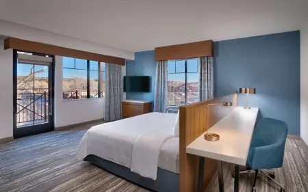 Hilton Garden Inn Prescott Downtown Отели рядом с достопримечательностью «Университет Эмбри-Риддл Аэронаутикал в Прескотт»