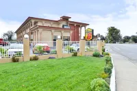 Super 8 by Wyndham Vallejo/Napa Valley Hotels near Mare Island Museum