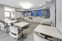 Microtel Inn & Suites by Wyndham Bethel/Danbury Hotels in Southbury