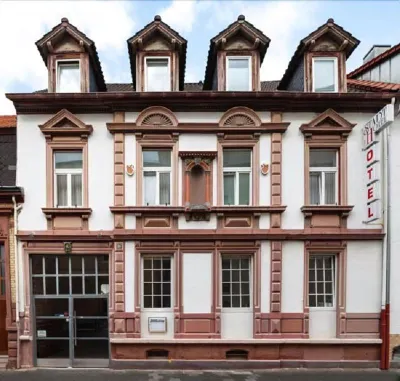 Stadthotel Hotels near Vogelweh Chapel