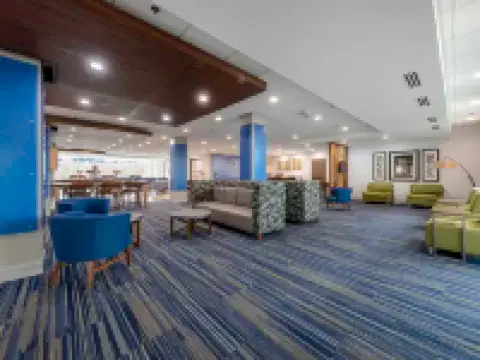 Holiday Inn Express & Suites STAUNTON by IHG Hotels in Augusta County
