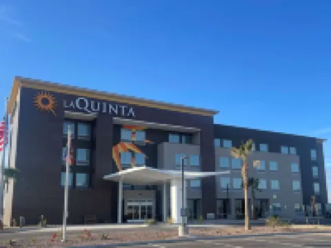La Quinta Inn & Suites by Wyndham Yuma Hotels in Yuma