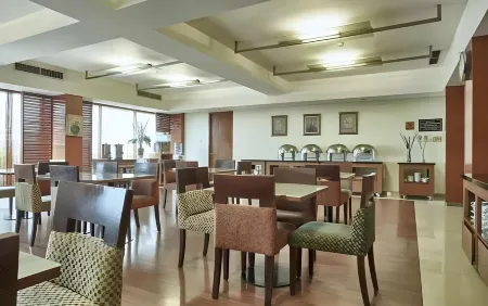 Alia Heritage Pasar Baru Отели рядом с достопримечательностью «Мечеть Истикляль»