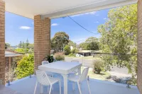 Mollymook Delight - with Easy Ocean & Golf Access