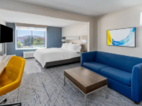 Holiday Inn Express & Suites CHEYENNE by IHG Hotels in Cheyenne