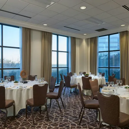 Renaissance Austin Hotel