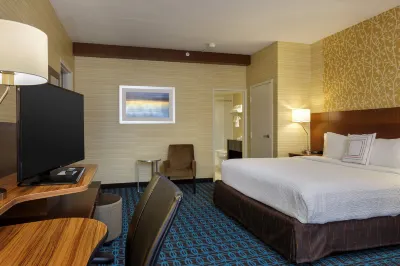 Fairfield Inn & Suites Belleville Hotels near American Eagle Store